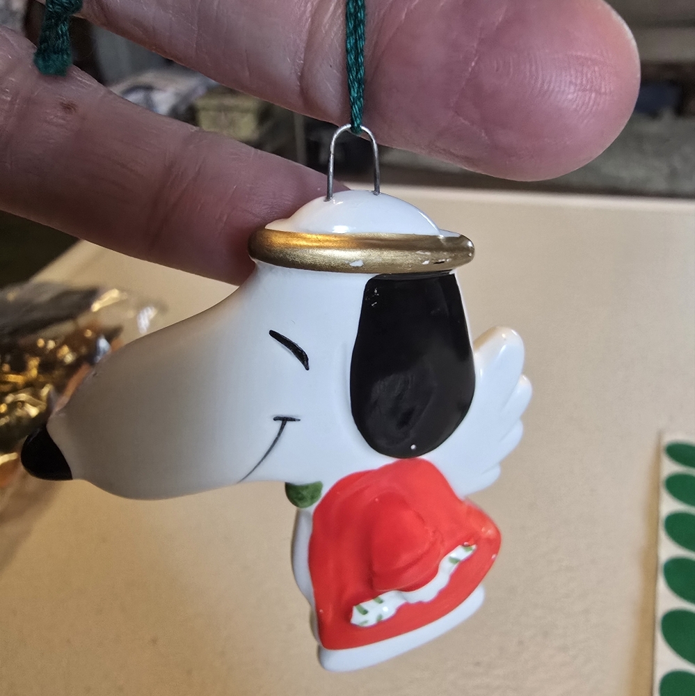 RARE VINTAGE 1958 JAPAN PEANUTS SNOOPY ANGEL FLAT CERAMIC 3" ORNAMENT UFS INC.